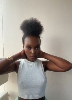 Shaznay - escort in Bangkok Photo 3 of 4