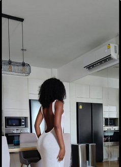 Shaznay - escort in Bangkok Photo 4 of 4