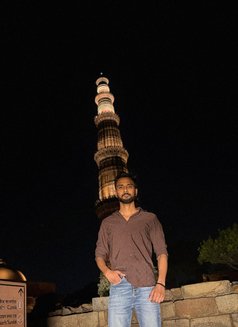 Shazu - Male escort in New Delhi Photo 2 of 2