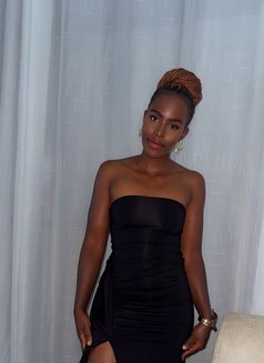 Shazzie - puta in Mombasa Photo 1 of 1