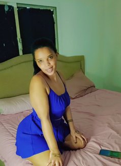 Shazzy - adult performer in Dammam Photo 6 of 8