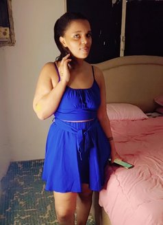 Shazzy - adult performer in Dammam Photo 8 of 8