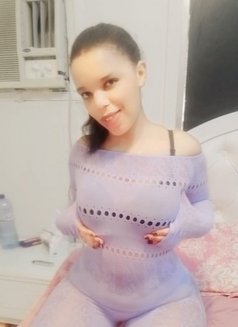 Shazzy - adult performer in Khobar Photo 3 of 4