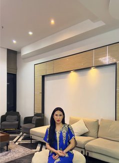 She is a Fox ๐ฆ - Transsexual escort in Jeddah Photo 15 of 28