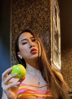 She is a Fox ๐ฆ - Transsexual escort in Jeddah Photo 20 of 28