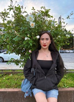 She is a Fox ๐ฆ - Transsexual escort in Jeddah Photo 25 of 28