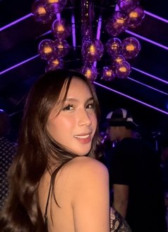 She’s back in Manila - escort in Manila Photo 2 of 29