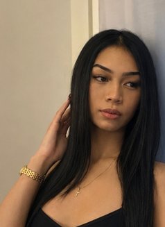 Shea- meet & Cam show - Transsexual escort in Makati City Photo 5 of 7