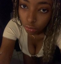 Sheath - puta in Maldives