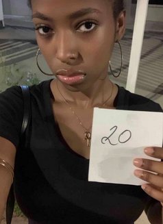 Sheath - puta in Amman Photo 3 of 4