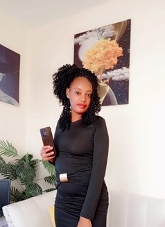 Shee - Masajista in Nairobi Photo 1 of 3