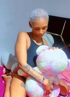 Shee - escort in Nairobi Photo 5 of 5