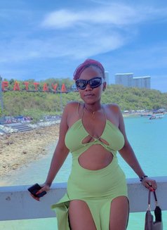 Sheebah - puta in Pattaya Photo 1 of 7