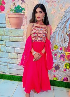 Sheela maharaj, with 8+ tool - Acompañantes transexual in Hyderabad Photo 4 of 4