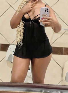 Anita @kla_3ome - escort in Kampala Photo 4 of 5