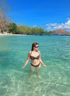 Sheena - escort in Makati City Photo 7 of 7