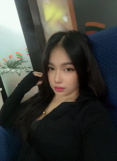 Sheena - puta in Manila Photo 1 of 6