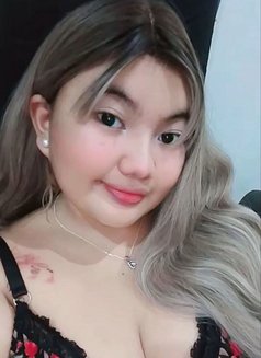 Sheena Salazar - escort in Manila Photo 3 of 12