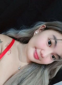 Sheena Salazar - escort in Manila Photo 5 of 12