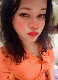 Sheena - Acompañantes transexual in Kolkata Photo 7 of 9