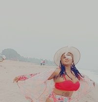 Kaylee - escort in Yiwu