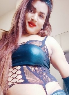 SheenaTs - Transsexual escort in Ahmedabad Photo 27 of 30