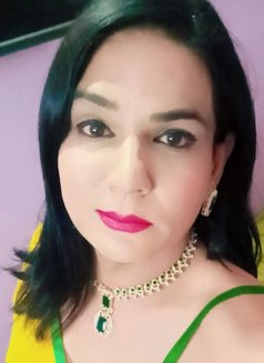 sheetal bakshi - Transsexual escort in Navi Mumbai Photo 10 of 14