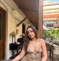 Sheetal - escort in Kolkata Photo 1 of 6