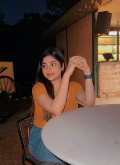 Sheetal - escort in Pune Photo 4 of 10