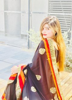 Sheeza Khan - puta in Dubai Photo 3 of 4