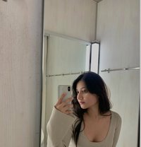 Shefali - puta in Melbourne