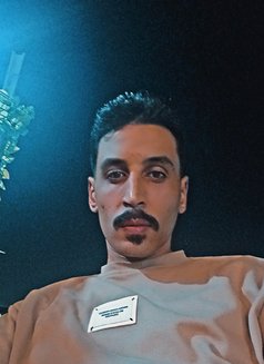 Shehab - Male escort in Dubai Photo 3 of 5