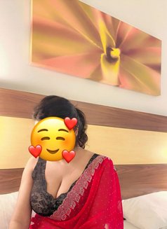 Shehani Apsara - escort in Dubai Photo 3 of 6