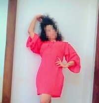 Shehani Curly Hair Uni Girl - escort in Colombo