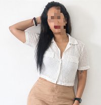 Shehani Ofice Working Girl - puta in Colombo