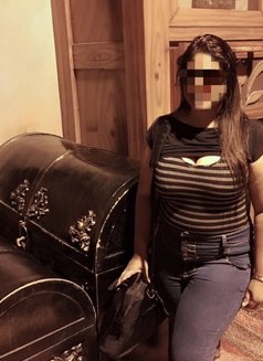 Shehara - escort in Colombo Photo 3 of 3