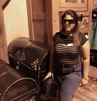 Shehara - escort in Colombo