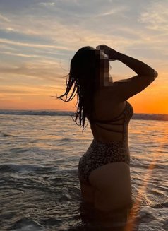 Shehara - escort in Colombo Photo 7 of 8