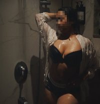 Shehara - escort in Colombo