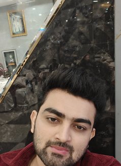 Shehbaz - Male escort in Mumbai Photo 1 of 3