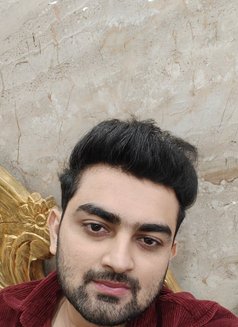 Shehbaz - Male escort in Mumbai Photo 2 of 3
