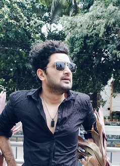 Shehbaz - Agencia de acompañantes masculinas in Mumbai Photo 2 of 4