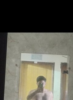 Shehzad - Male escort in New Delhi Photo 3 of 3