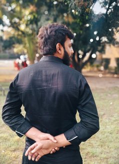 Sheikhu - Male escort in New Delhi Photo 1 of 1