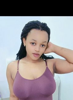 Sheila - escort in Riyadh Photo 12 of 14