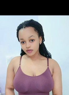 Sheila - escort in Riyadh Photo 14 of 14