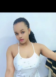 Sheila - escort in Riyadh Photo 8 of 14