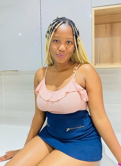 Sheillah - escort in Jeddah Photo 4 of 4