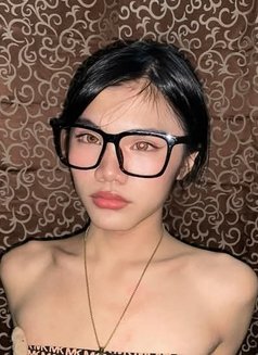 Shekaina - Transsexual escort in Manila Photo 1 of 1