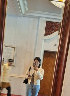 SHELLA - escort in Jakarta Photo 6 of 7